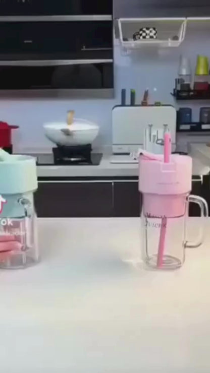 Professional Mini Juicer – Portable Blender & Smoothie Maker with Built-In Straw